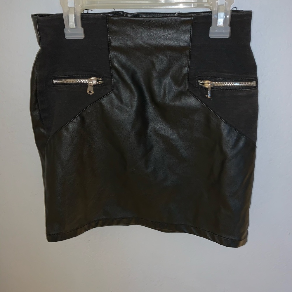 leather skirt